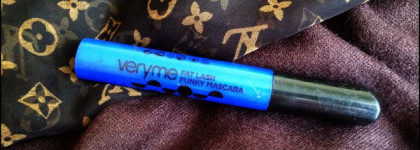 Цветная объемная тушь для ресниц Калейдоскоп Oriflame.  Very Me Funky Mascara в оттенке "Васильковый"