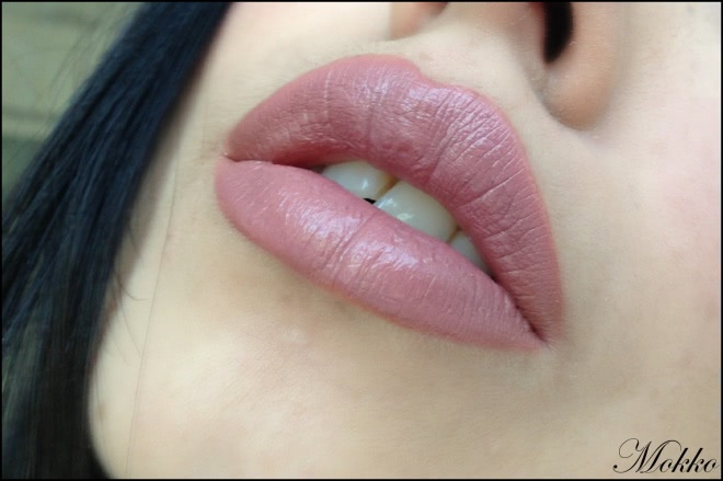 Правильный лиловый. Essence. I ♥ nude - longlasting lipstick nude в оттенке №03 come naturally