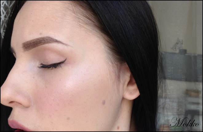 Окунуться в сказку. Essence Hidden Stories Collection Winter 2015. Хайлайтер Essence Hidden Stories Highlighter №02 enter wonderland