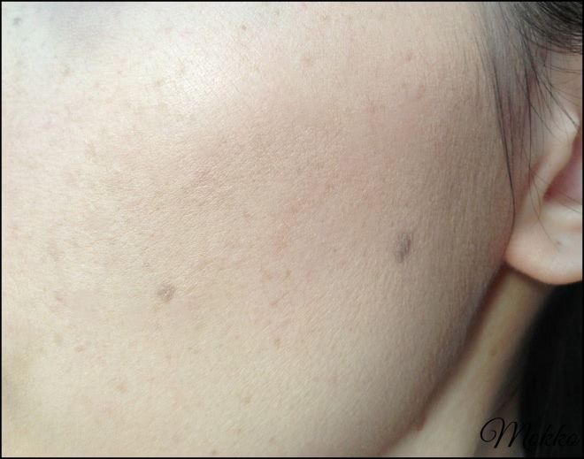 Рассфокус лица: Dermacol Invisible fixing powder #Light