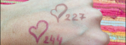 Палочки-выручалочки.  Водостойкий карандаш для губ №227 Robin и №244 Сreamy plum   от El Corazon