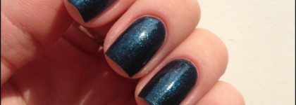 Матирующее верхнее покрытие для лака Essence nail art / Satin Matt top coat / 26 matt about you