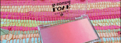 Румяна Essence Love & Sound Blush  из весенней коллекции макияжа Essence Love & Sound Collection Spring 2015 в оттенке 01 sunset @ center stage