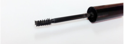 Тушь - гель для бровей Essence / make me brow / 02  browny brows