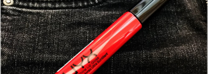 Лаковое настроение вместе с Nyx Mega Shine Lip Gloss / Perfect red / 137A