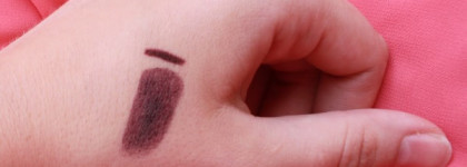 Mac Satin Lipstick в оттенке Cyber