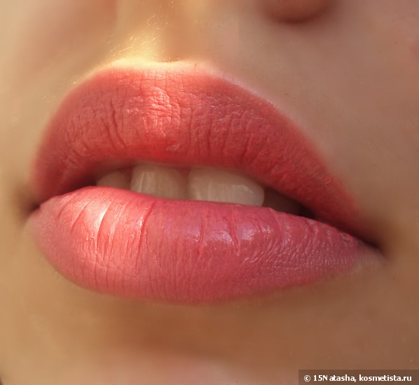Essence longlasting lipstik Стойкая губная помада в оттенках 12 Blush my lips и 13 love me