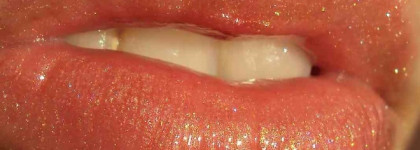 Тысяча искр на губах с L'Oreal