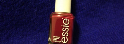 Спелая малина Essie #44