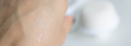 Расcыпчатая пудра Kiko Invisible Powder Matifying Fixing Powder