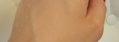 Матирующий тональный крем Lancome Teint Idole Silky Mat в оттенке 01 Beige Albatre