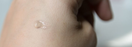 Тональная основа Clinique Perfectly Real Makeup в оттенке 14 (N)