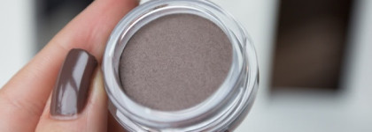 Кремовые тени Clarins Ombre Matte Cream-to-Powder Matte Eyeshadow Smoothing & Long-Lasting в оттенке 03 Taupe