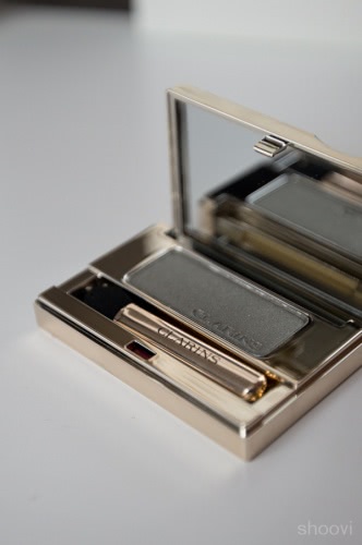 Тени Clarins Ombre Minerale Mineral Eyeshadow Smoothing & Long-Lasting в оттенке #11 Silver Green