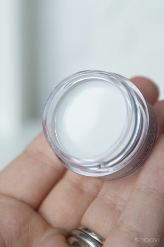 База под тени NYX Eye Shadow Base в оттенке White