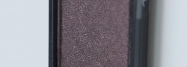 Тени ArtDeco Pearl Eye Shadow в оттенках #17 и #29 и  ArtDeco Glamour Eye Shadow в оттенке #350