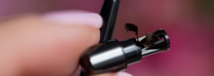 Карандаш для глаз Burberry Effortless Kohl Eyeliner в оттенке Chestnut Brown No.02