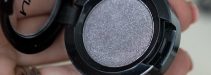 Тени Nyx Hot Singles Eye Shadow в оттенке HS17 Dressed to Kill