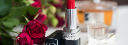 Помада Dior Rouge Couture Colour Voluptuous Care Lipstick в оттенке №999