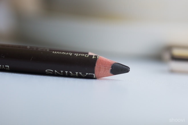 Карандаш для бровей Clarins Eyebrow Pencil в оттенках 02 Light Brown и 01 Dark Brown