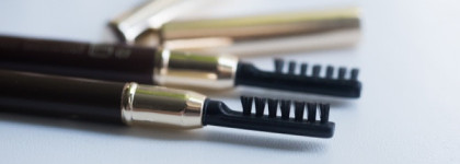 Карандаш для бровей Clarins Eyebrow Pencil в оттенках 02 Light Brown и 01 Dark Brown