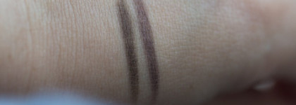Карандаш для бровей Clarins Eyebrow Pencil в оттенках 02 Light Brown и 01 Dark Brown