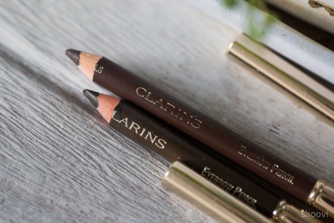 Карандаш для бровей Clarins Eyebrow Pencil в оттенках 02 Light Brown и 01 Dark Brown