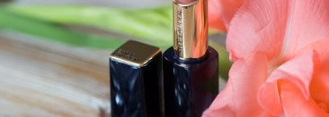 Помада Estee Lauder Pure Color Envy Shine Sculpting Shine Lipstick в оттенке #410 Mischievous Rose