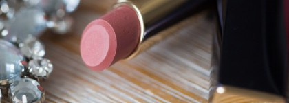 Помада Estee Lauder Pure Color Envy Shine Sculpting Shine Lipstick в оттенке #410 Mischievous Rose