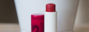 Бальзам для губ Korres Mandarin Lip Butter Stick в оттенке Rose