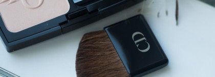 Румяна Dior Diorblush Vibrant Colour Powder Blush в оттенке #421 Starlight