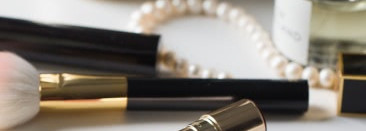 Помада Clarins Joli Rouge Moisturizing Long-Wearing Lipstick в оттенке #750 Lilac Pink