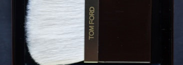 Компактная пудра Tom Ford Illuminating Powder в оттенке Translucent