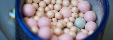 Пудра для лица в шариках «Метеориты-Легенда» Guerlain Meteorites Perles De Legende Light-Revealing Pearls Of Powder