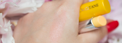 Бальзам для губ L'Occitane Fruity Perfecting Balm Фруктовый нектар "Объем и пробуждение цвета"