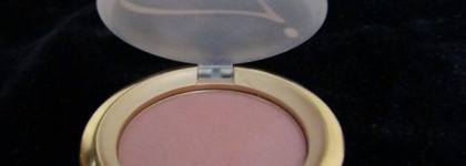 Они "рисуют" лицо- Jane Iredale PurePressed Base SPF 20 в оттенке Ivory, Jane Iredale PurePressed Blush в оттенке Dubonnet