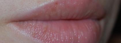 Гель для коррекции объема и формы губ от Mirra