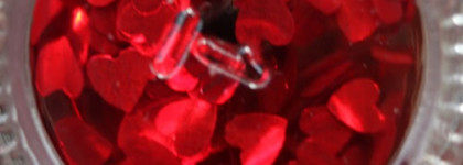 El Corazon Active Bio-gel Color gel polish 423/44 Jelly + El Corazon Kaleidoscope Nail Polish Декоративный топ "Забава" № Z-12 Стрела Амура