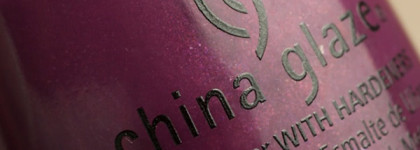 China Glaze Nail Lacquer With Hardeners №81854 Nice Caboose