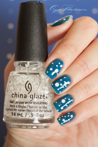 China Glaze Nail Lacquer With Hardeners 81936 Chillin' with my snow-mies