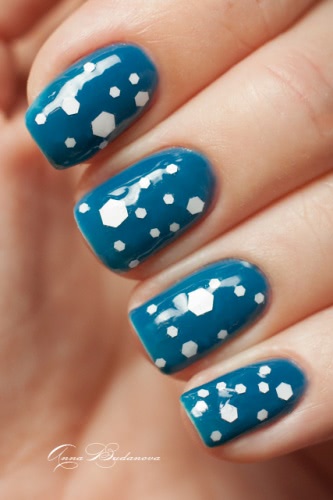 China Glaze Nail Lacquer With Hardeners 81936 Chillin' with my snow-mies
