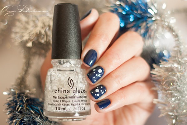 China Glaze Nail Lacquer With Hardeners 81936 Chillin' with my snow-mies