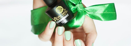 VL Color Gel Soak-off Gel Polish №GN0020 и топ Dance Legend Top Poker