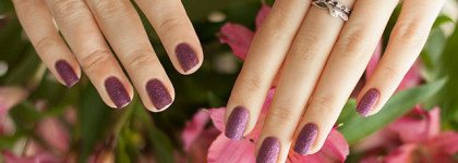 China Glaze Nail Lacquer whith hardeners 81392 Put A Bow On It + стемпинг BP-43