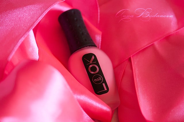NailLOOK Croco Summer: №30608 Sunday Morning, 30614 Rose of Sharon