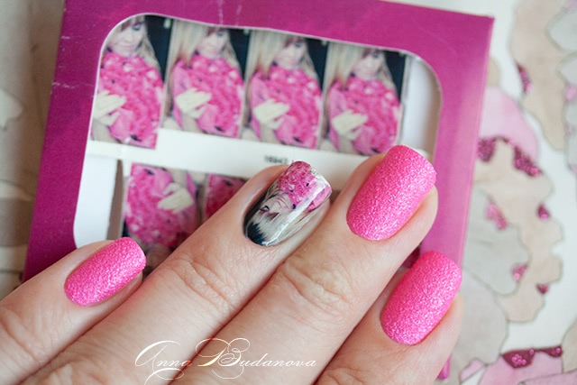 NailLOOK Trends Hot Neons №31090, 31091 + слайдер-дизайны O'diva 16943 и Ble1680A