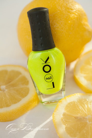 NailLOOK Trends Hot Neons №31090, 31091 + слайдер-дизайны O'diva 16943 и Ble1680A