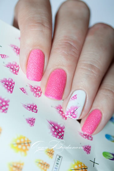 NailLOOK Trends Hot Neons №31090, 31091 + слайдер-дизайны O'diva 16943 и Ble1680A
