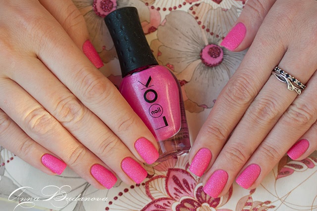 NailLOOK Trends Hot Neons №31090, 31091 + слайдер-дизайны O'diva 16943 и Ble1680A