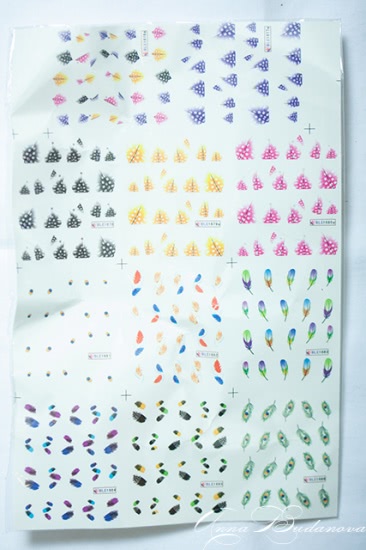 NailLOOK Trends Hot Neons №31090, 31091 + слайдер-дизайны O'diva 16943 и Ble1680A